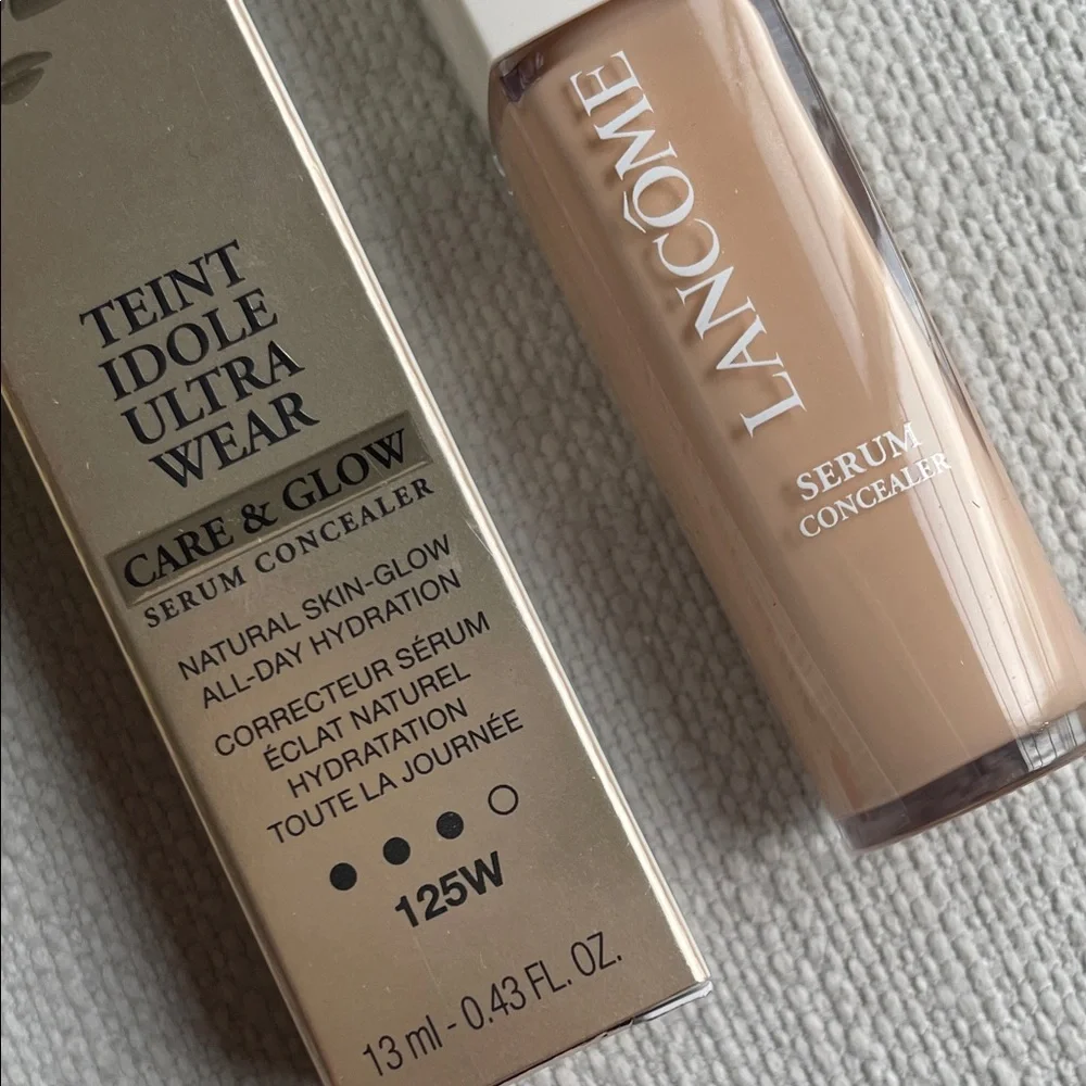 Lancome Teint Idole Ultra Wear care& glow serum Concealer - 125W